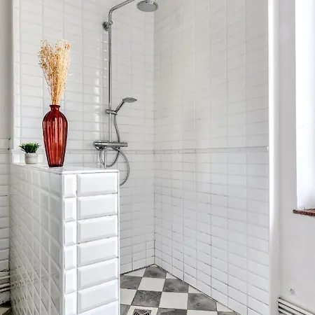 빌라 La Casa Grande - Piscine - Wifi - Parking *