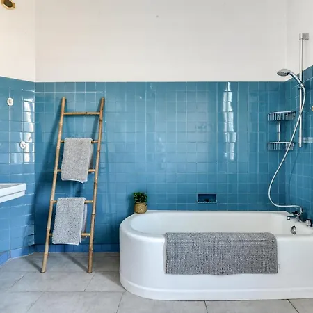 빌라 La Casa Grande - Piscine - Wifi - Parking *