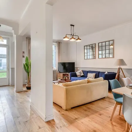 빌라 La Casa Grande - Piscine - Wifi - Parking 카르카손